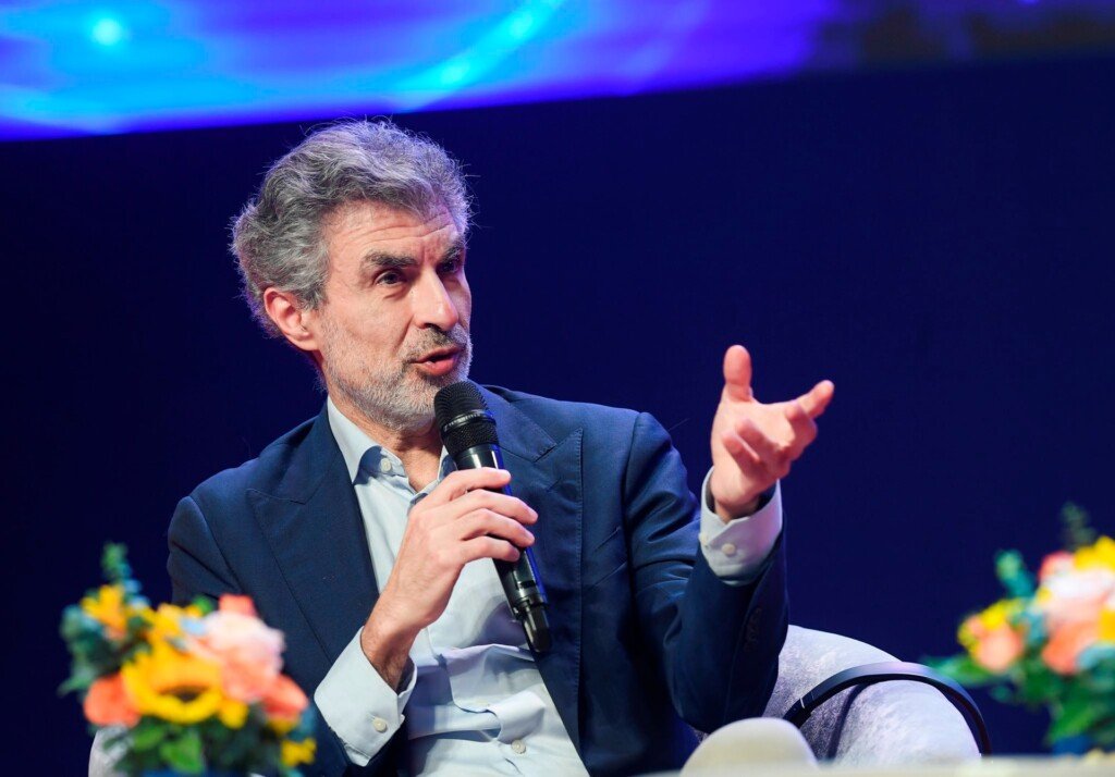 GS Yoshua Bengio cho rằng thông tin Nvidia mở 2 trung tâm ở Việt Nam là tin rất tuyệt vời.